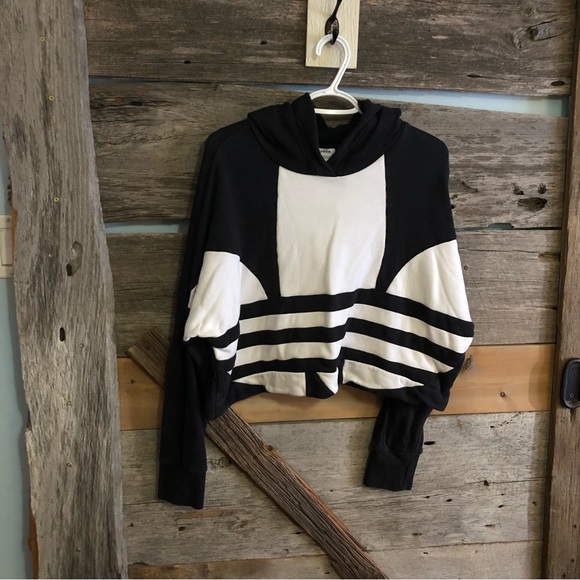 adidas Tops - Adidas Size Large Crop Pullover Large Logo